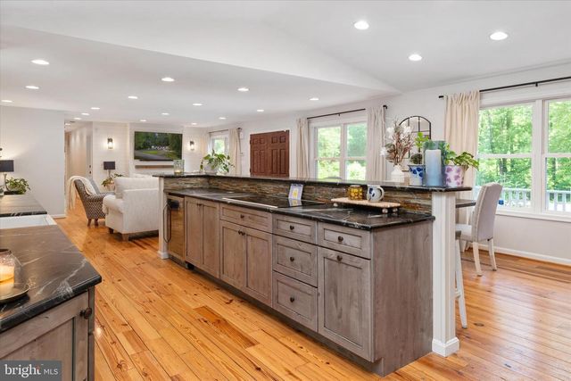 1665 PARIS OAKS RD, Owings, MD 20736