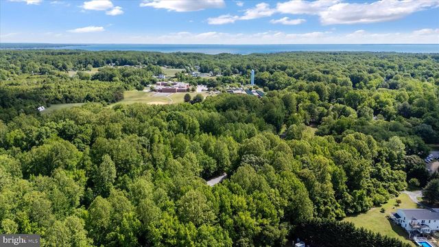 1665 PARIS OAKS RD, Owings, MD 20736