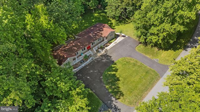 1665 PARIS OAKS RD, Owings, MD 20736