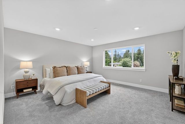 657 Barquist Lane N, Enumclaw, WA 98022