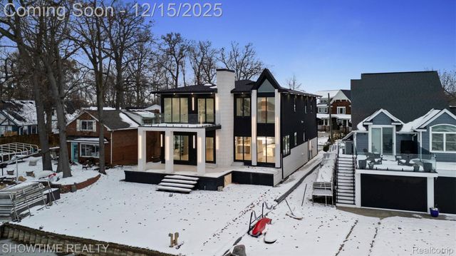 13281 Haddon Street, Fenton Charter Township, MI 48430