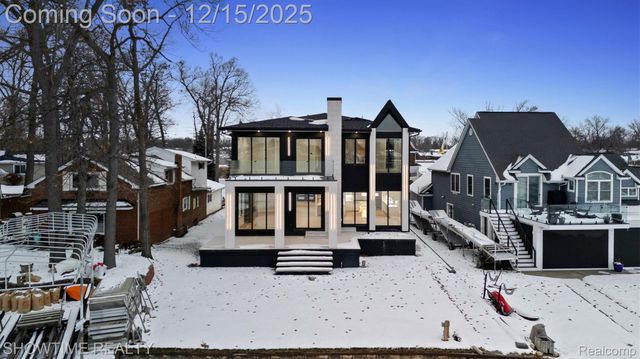 13281 Haddon Street, Fenton Charter Township, MI 48430