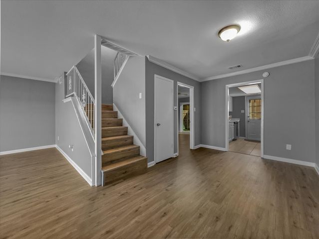 74 E Mountain Creek Court 2, Grand Prairie, TX 75052