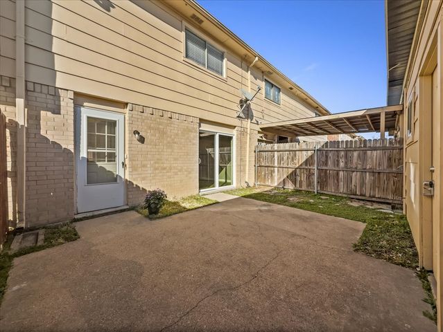 74 E Mountain Creek Court 2, Grand Prairie, TX 75052