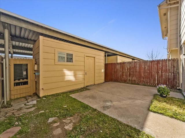 74 E Mountain Creek Court 2, Grand Prairie, TX 75052