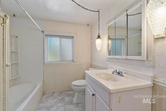 316 E 45th St, Garden City, ID 83714