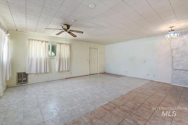 316 E 45th St, Garden City, ID 83714