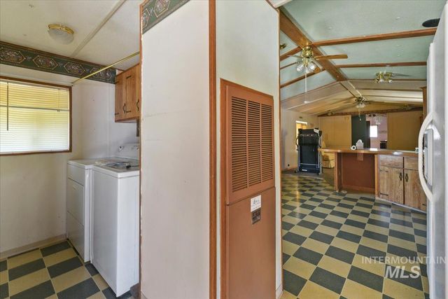 316 E 45th St, Garden City, ID 83714
