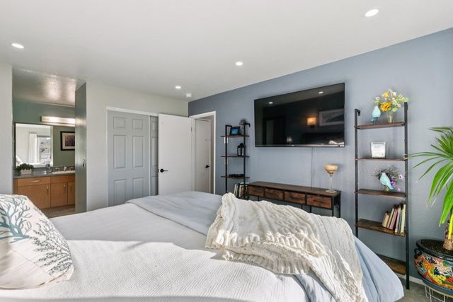 184 184 Schooner Ct, Richmond, CA 94804