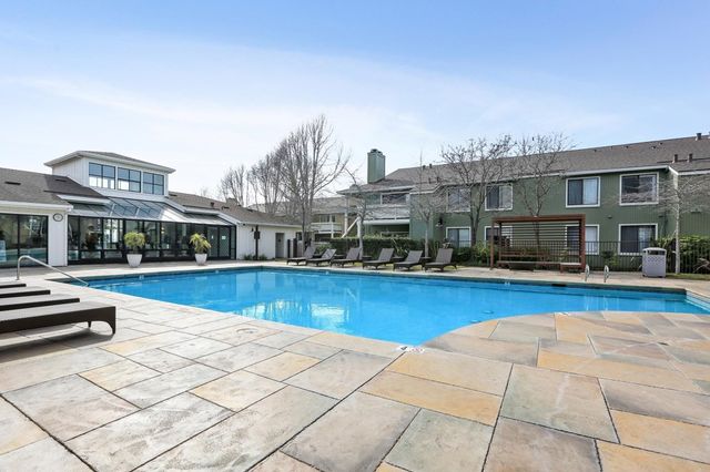 184 184 Schooner Ct, Richmond, CA 94804