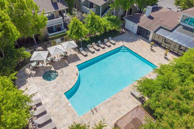 184 184 Schooner Ct, Richmond, CA 94804