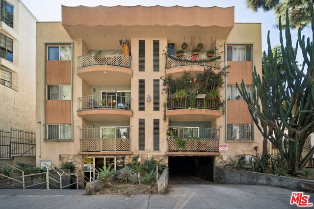 7032 Lanewood Avenue 101, Los Angeles, CA 90028