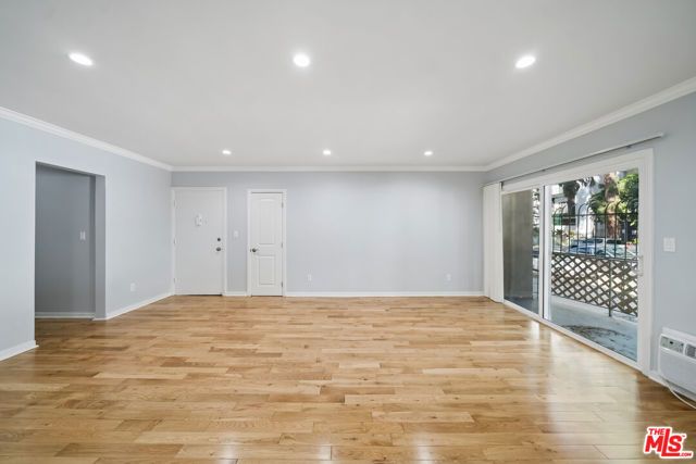 7032 Lanewood Avenue 101, Los Angeles, CA 90028