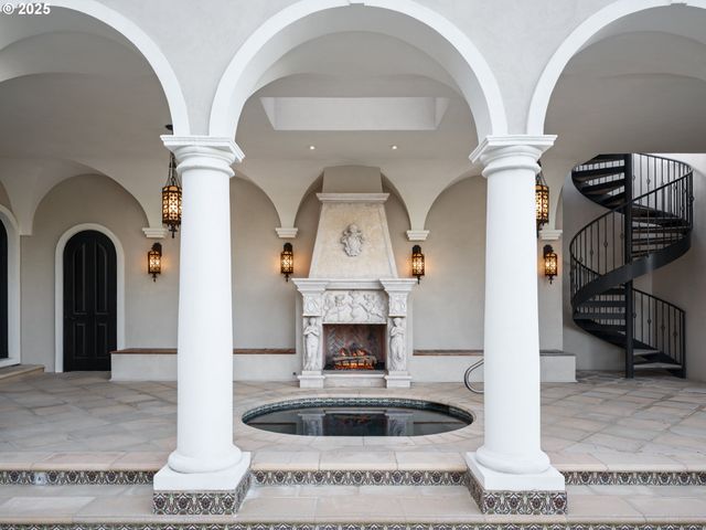 12850 FIELDING Rd, Lake Oswego, OR 97034