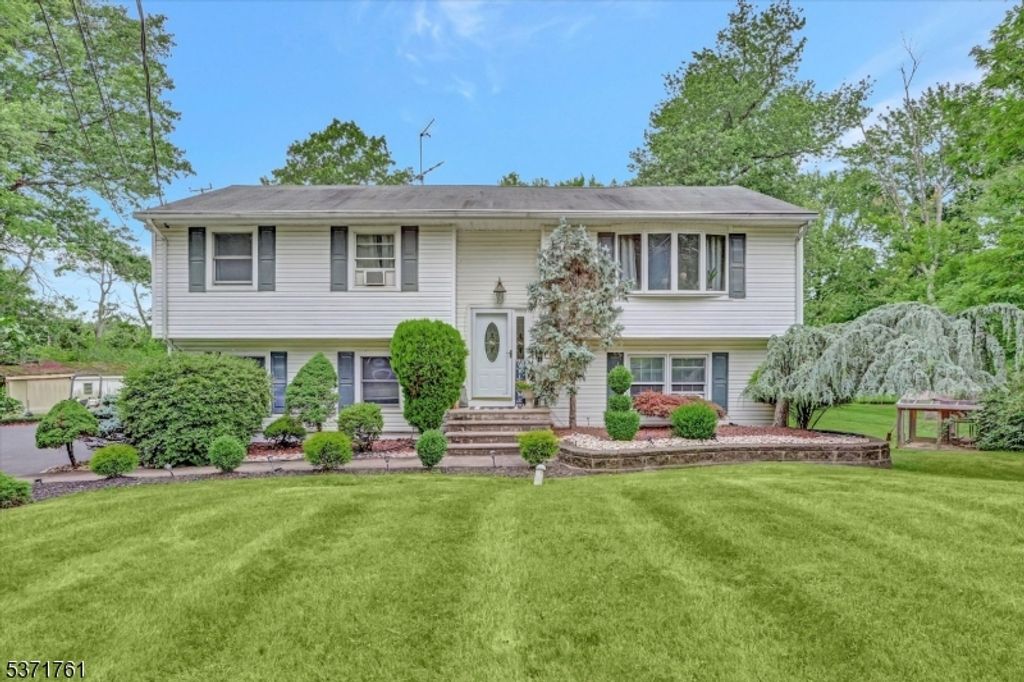 95 Gravel Hill Spotswood Rd, Monroe Twp., NJ 08831