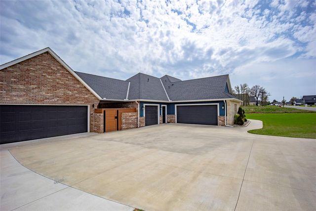 1660 Baylee Lane, Choctaw, OK 73020