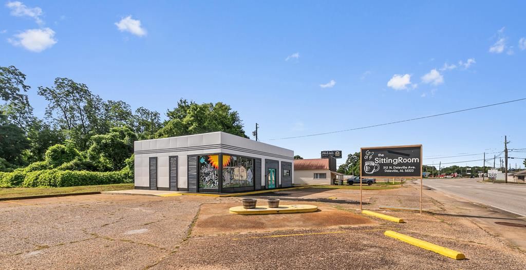 312 N Daleville Avenue, Daleville, AL 36322