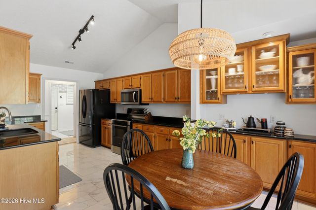 4025 Chandler Drive, Wilmington, NC 28405