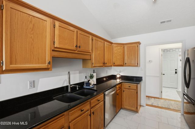 4025 Chandler Drive, Wilmington, NC 28405