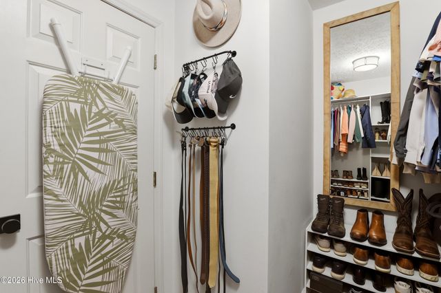 4025 Chandler Drive, Wilmington, NC 28405