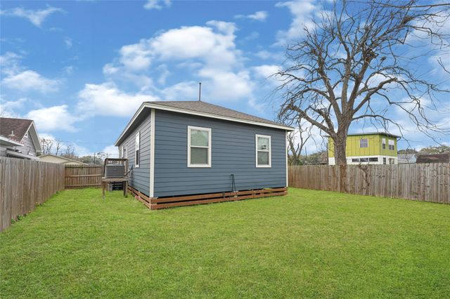 4019 Jewel Street, Houston, TX 77026