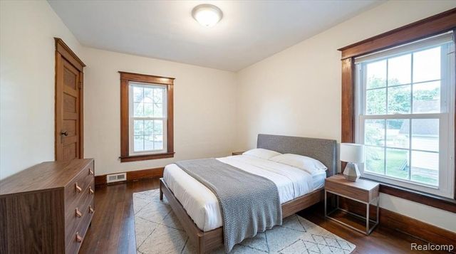 438 N Bailey Street, Romeo, MI 48065