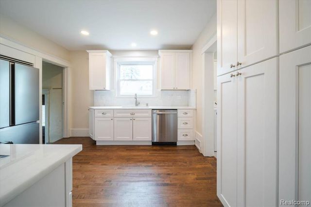 438 N Bailey Street, Romeo, MI 48065