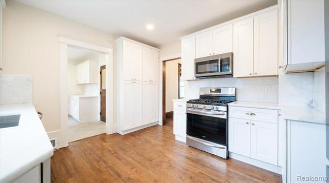 438 N Bailey Street, Romeo, MI 48065