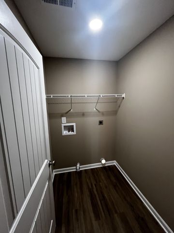 213 Thomas St, Tullahoma, TN 37388