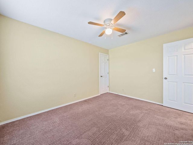 17475 FM 463, Natalia, TX 78059