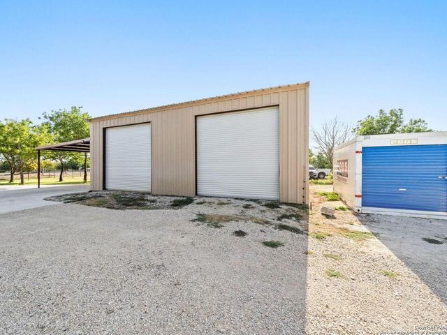 17475 FM 463, Natalia, TX 78059