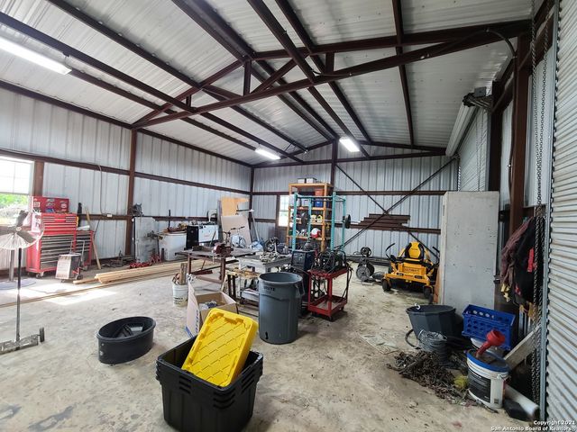 17475 FM 463, Natalia, TX 78059