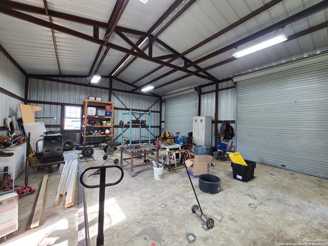 17475 FM 463, Natalia, TX 78059