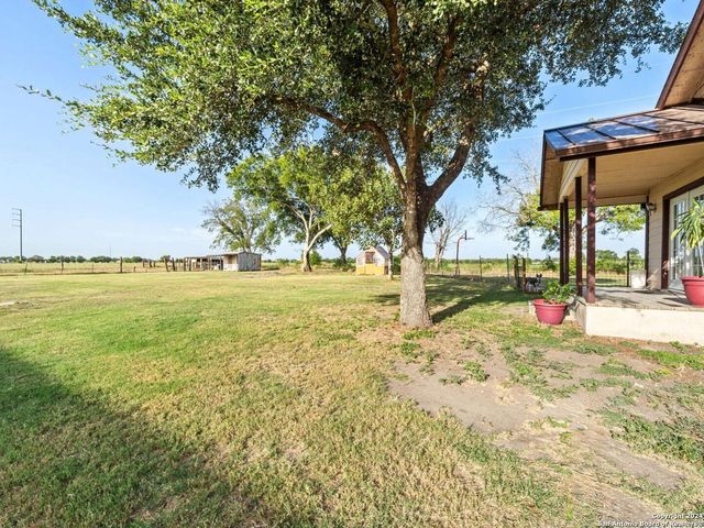 17475 FM 463, Natalia, TX 78059