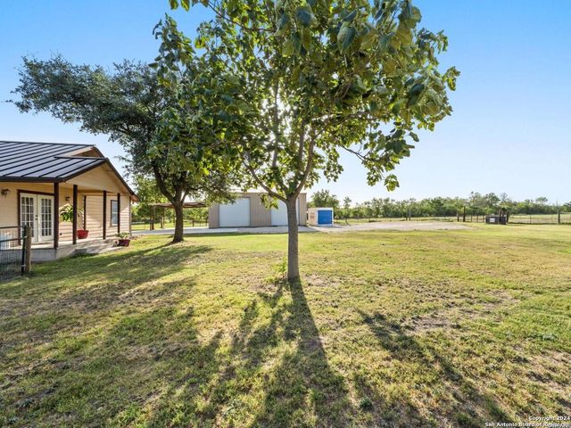 17475 FM 463, Natalia, TX 78059