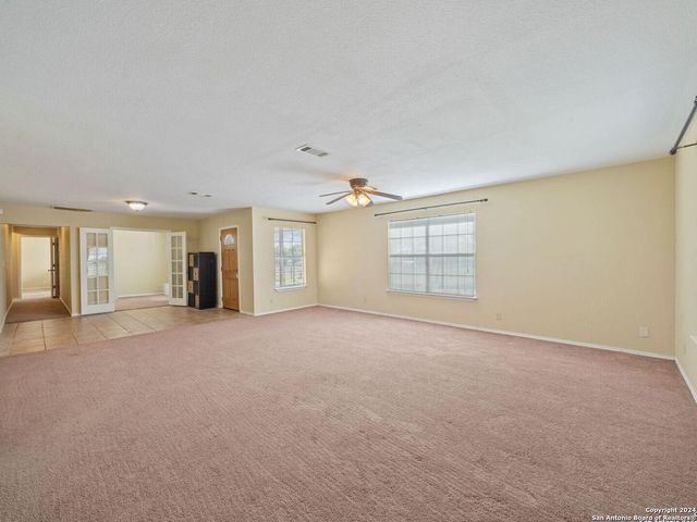 17475 FM 463, Natalia, TX 78059