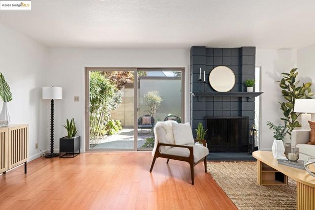 1104 Verdemar Dr, Alameda, CA 94502