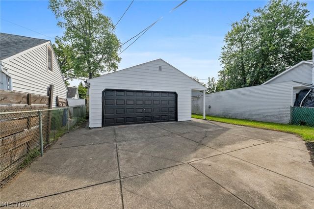 771 E 348th Street, Eastlake, OH 44095