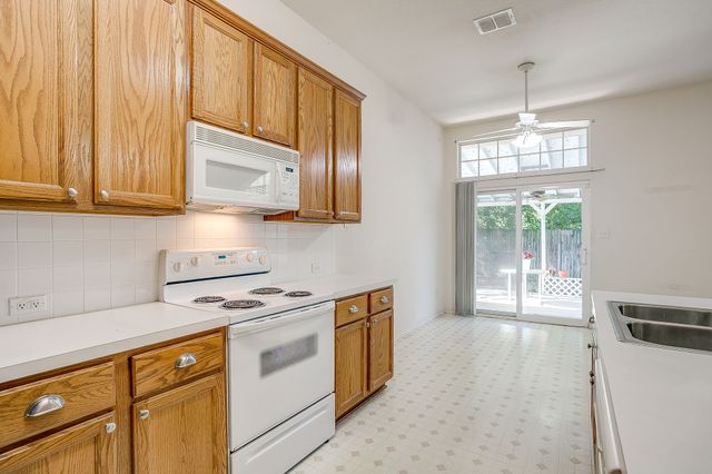 2742 Lakeside Drive, Burleson, TX 76028