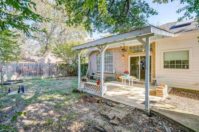 2742 Lakeside Drive, Burleson, TX 76028
