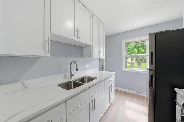 14018 S Finley Avenue, Robbins, IL 60472