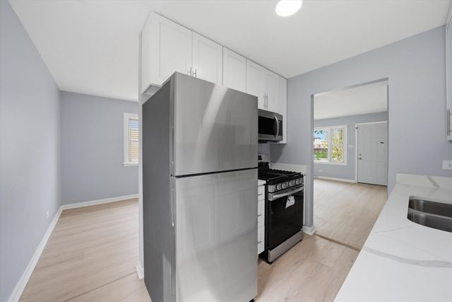 14018 S Finley Avenue, Robbins, IL 60472