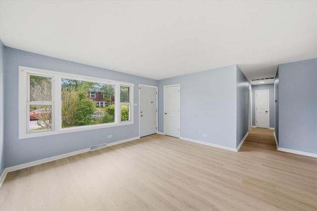 14018 S Finley Avenue, Robbins, IL 60472