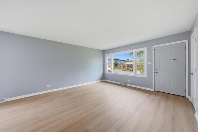 14018 S Finley Avenue, Robbins, IL 60472