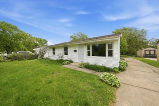 14018 S Finley Avenue, Robbins, IL 60472
