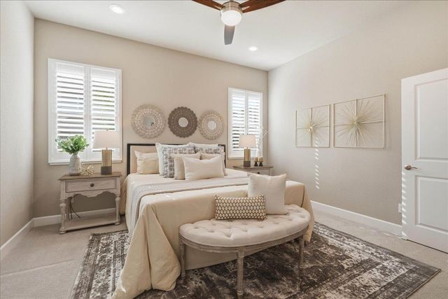 6153 Shimmer Falls Dr, Roseville, CA 95747