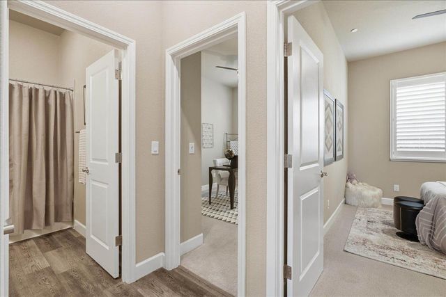 6153 Shimmer Falls Dr, Roseville, CA 95747