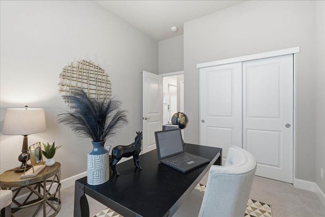 6153 Shimmer Falls Dr, Roseville, CA 95747