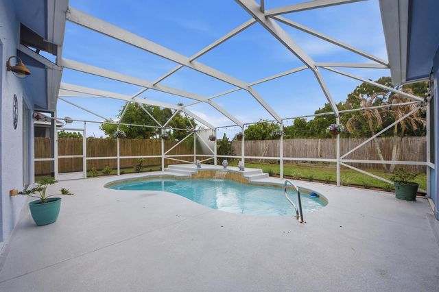 779 SW HILLSBORO Circle, Port St. Lucie, FL 34953