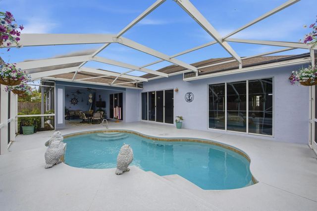 779 SW HILLSBORO Circle, Port St. Lucie, FL 34953